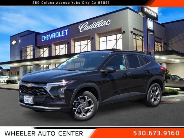 2024 Chevrolet Trax FWD 4dr LT in Mosaic Black Metallic — front three-quarter view